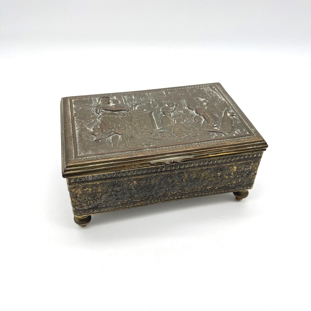 Antique Jennings Brothers‎ JB Repousse Ornate Jewelry Trinket Box Classical Lid